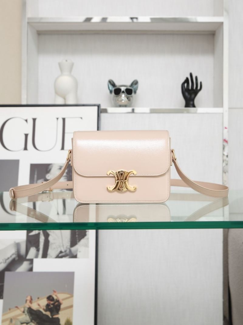 Ce1i*e triomphe bags